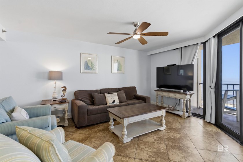 Beachfront corner unit in Phoenix III with amazing Gulf views! - photo 10