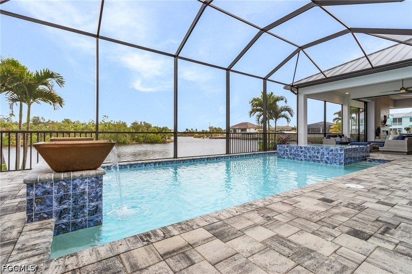 This 2023 custom-built masterpiece redefines luxury living - photo 34