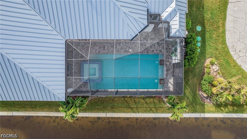 This 2023 custom-built masterpiece redefines luxury living - photo 37