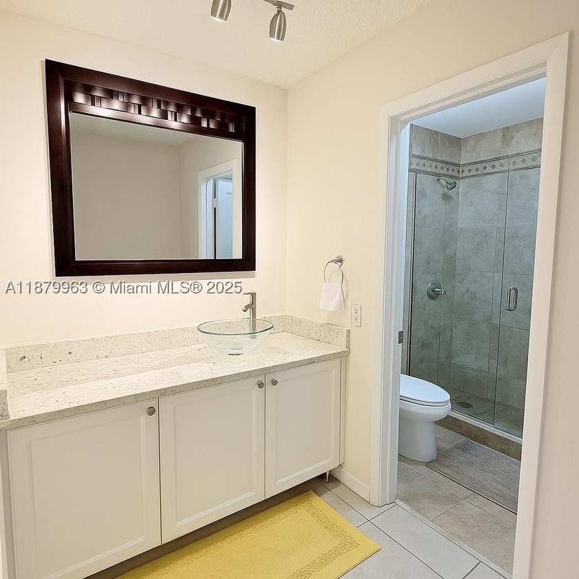 3-Bedroom Condo in a great Community. Situated in a - photo 11