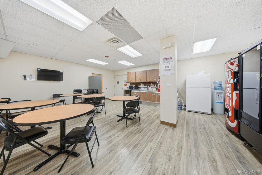 Fully leased commercial investment opportunity in desirable - photo 27