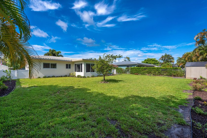 Welcome to Floranada Ridge! This 2-bedroom, 2-bath home offers 1 - photo 29