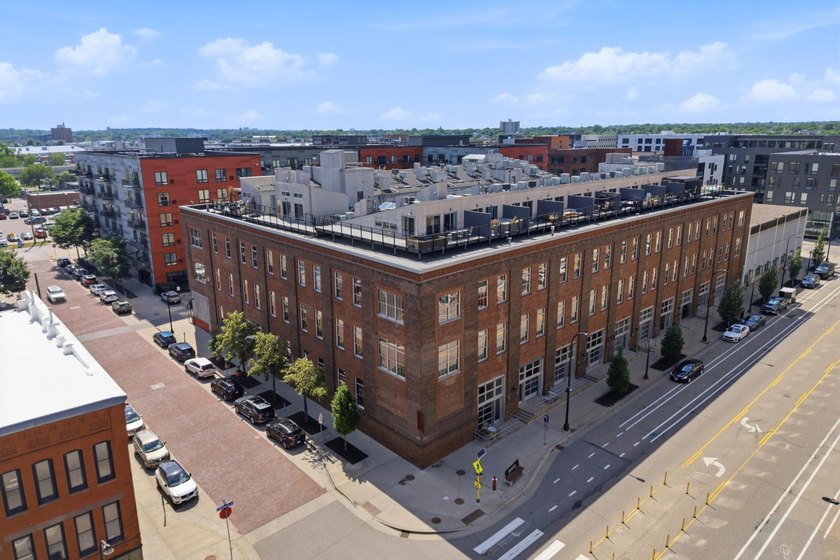 One of North Loop's finest, the 801 Washington Lofts! This - photo 44