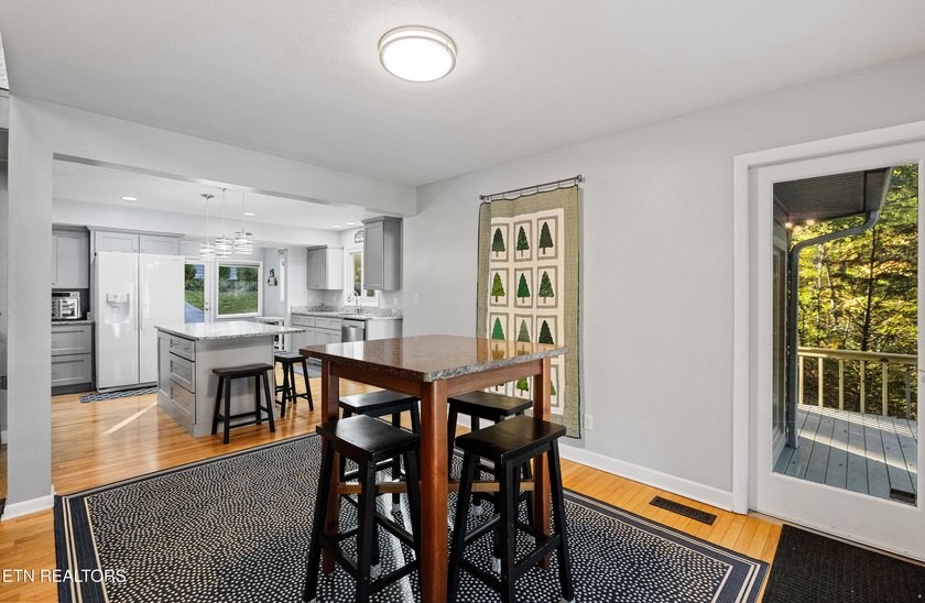 WELCOME TO YOUR BEAUTIFULLY MAINTAINED LAKEFRONT HOME. This - photo 19