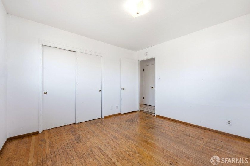 Rare vacant at close Laurel District duplex with long-term - photo 31