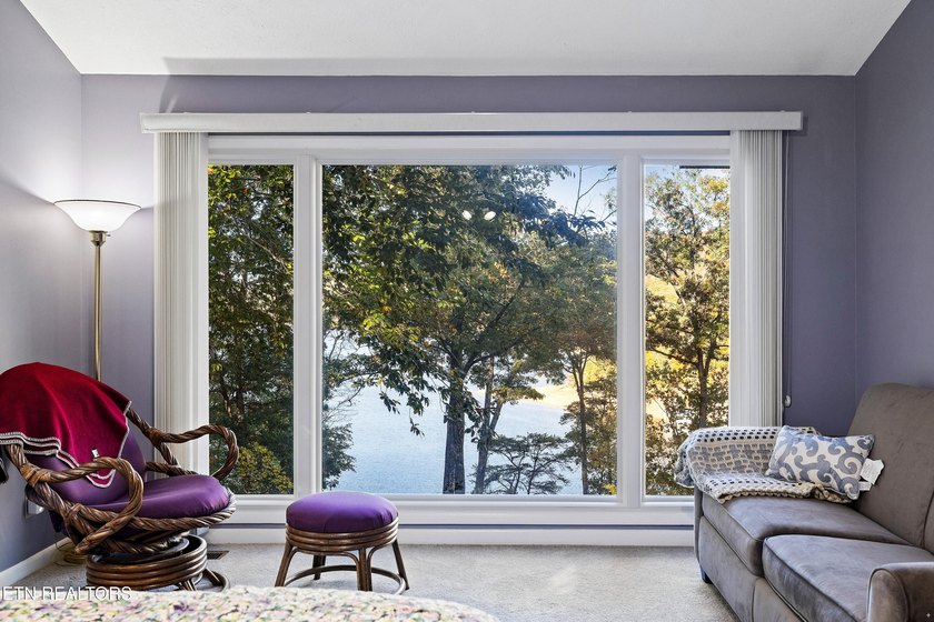 WELCOME TO YOUR BEAUTIFULLY MAINTAINED LAKEFRONT HOME. This - photo 34