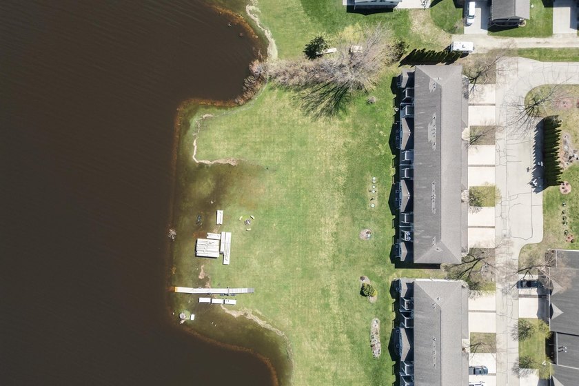 Set on the shores of Lake Puckaway, this exceptional condo - photo 48