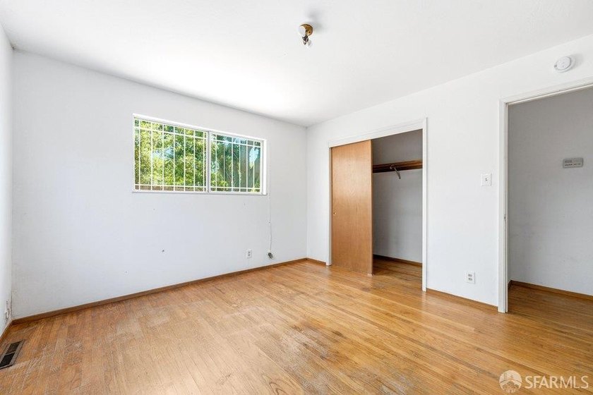 Rare vacant at close Laurel District duplex with long-term - photo 49