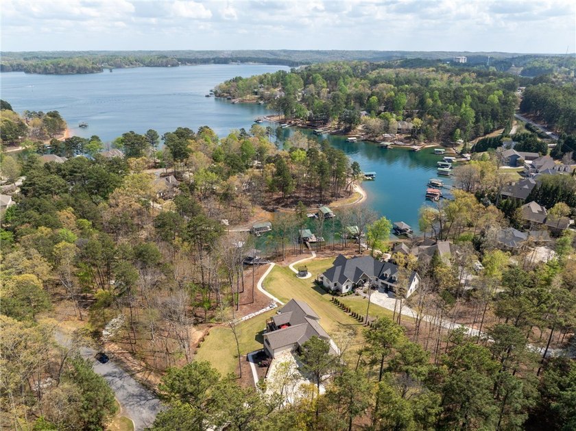 Like-New Lake Keowee Waterfront Home with Upgrades SOLD - photo 3