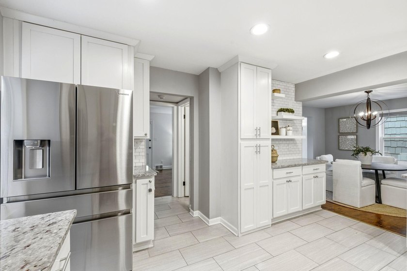 Premier Whitefish Bay location just steps from Silver Spring - photo 13
