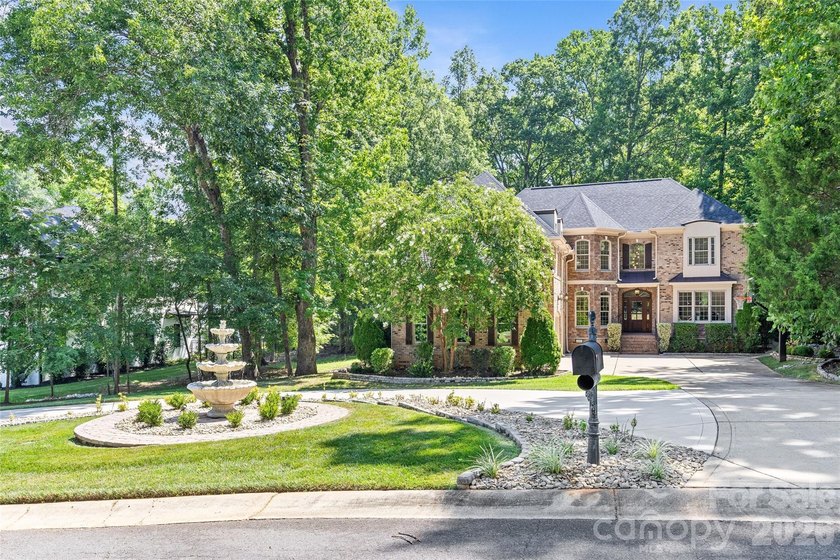 Welcome to 3030 Ashford Glen Drive, a beautifully renovated - photo 3
