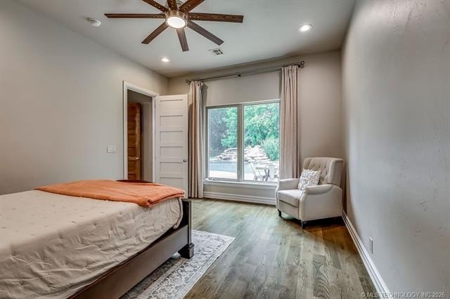 Come home to luxury and tranquility just across the river in the - photo 33