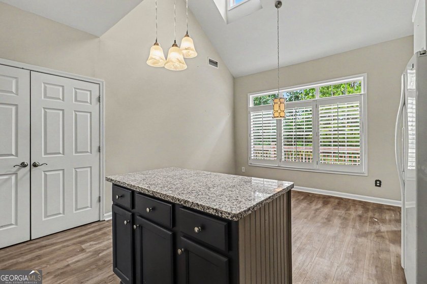 Welcome to 2685 Mariner Way, an updated, move-in-ready home - photo 11