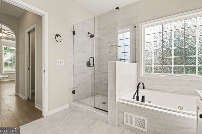 Welcome to 2685 Mariner Way, an updated, move-in-ready home - photo 21