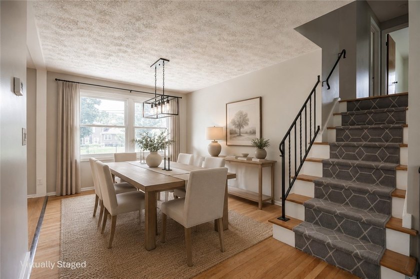 Welcome home to this beautifully maintained 3-bedroom - photo 9