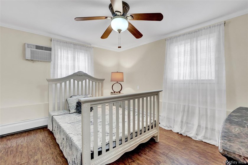 Welcome to 512 Links Drive East in Oceanside. This beautiful - photo 11