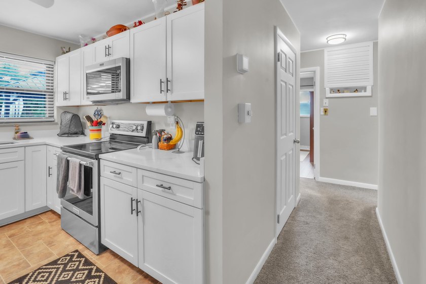 What an absolutely adorable, move-in ready home! From the moment - photo 21