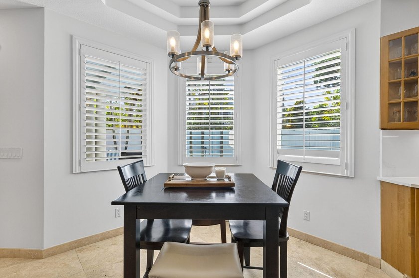 Gorgeous Rio Vista Residence! This coveted location and property - photo 25