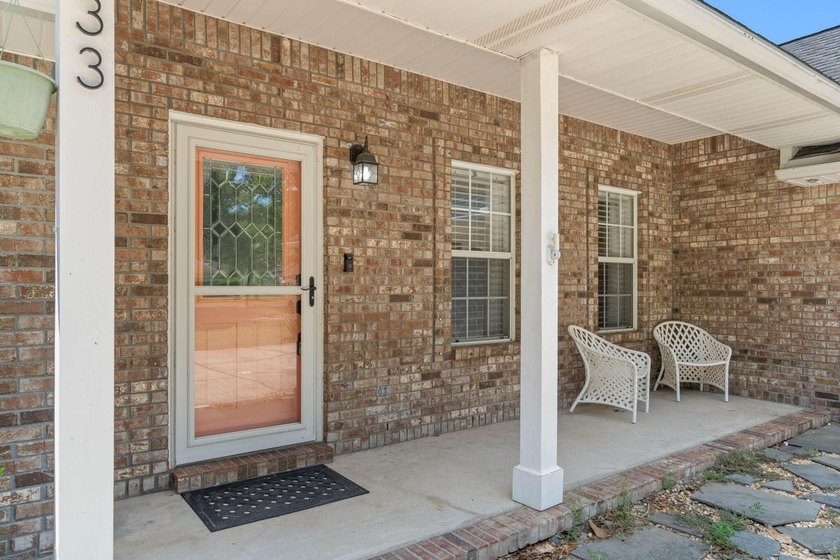 Welcome to Rocky Bayou Estates! This 3-bedroom, 2.5-bathroom - photo 5