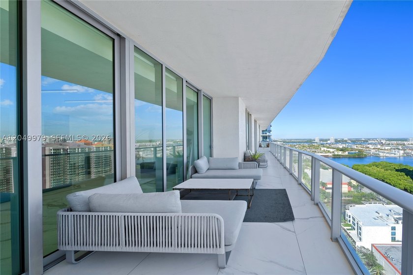 PRICED FOR IMMEDIATE SALE THE PENTHOUSE TOWER SUITE AT THE CROWN - photo 13