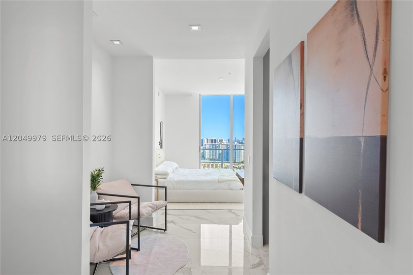 PRICED FOR IMMEDIATE SALE THE PENTHOUSE TOWER SUITE AT THE CROWN - photo 17