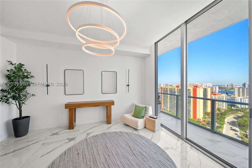 PRICED FOR IMMEDIATE SALE THE PENTHOUSE TOWER SUITE AT THE CROWN - photo 25