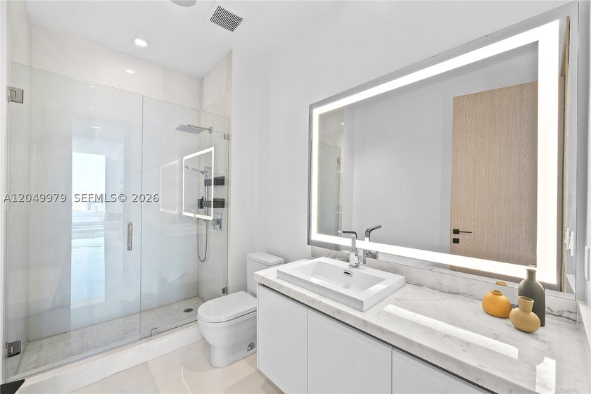 PRICED FOR IMMEDIATE SALE THE PENTHOUSE TOWER SUITE AT THE CROWN - photo 26