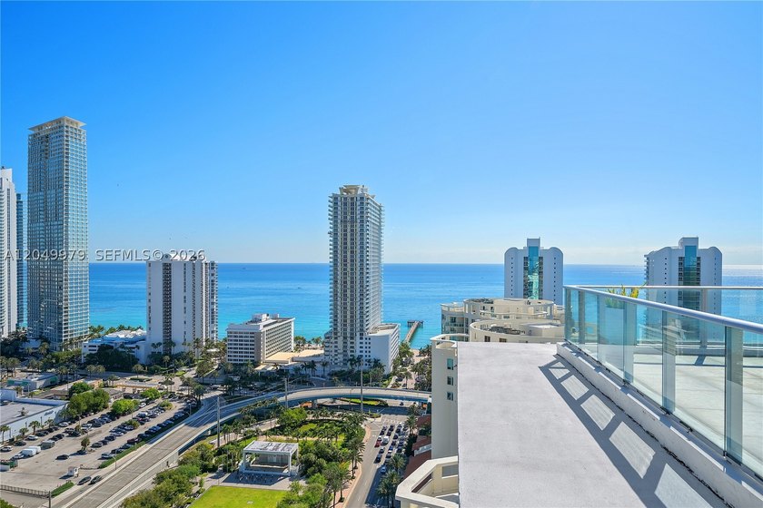 PRICED FOR IMMEDIATE SALE THE PENTHOUSE TOWER SUITE AT THE CROWN - photo 35