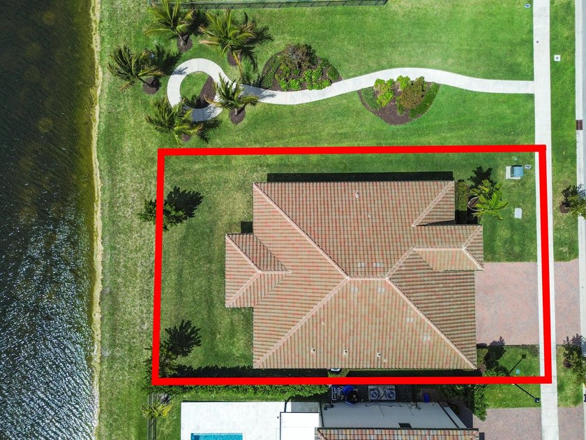 Welcome to this 4 bedroom, 2 bathroom with a private den/office - photo 28