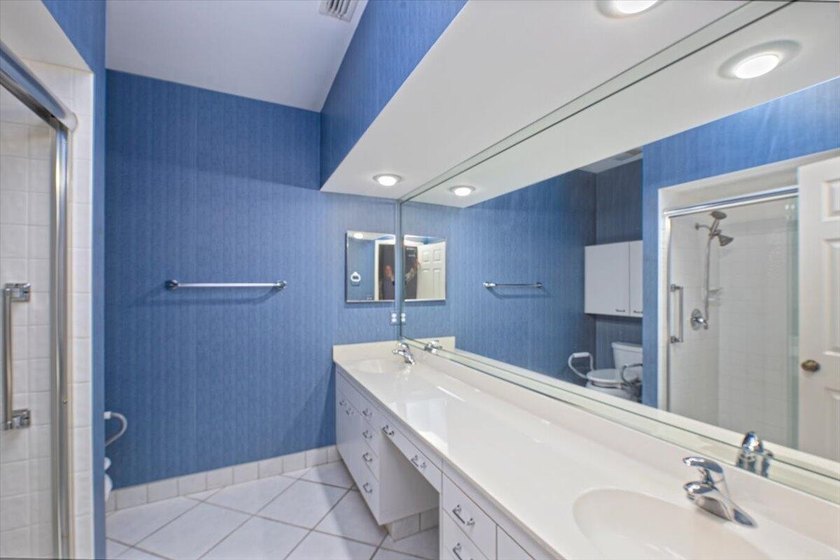 Great opportunity to own a one-story, true 3-bedroom villa in - photo 20