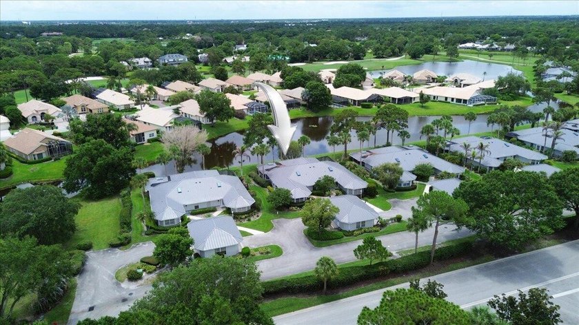 Great opportunity to own a one-story, true 3-bedroom villa in - photo 45