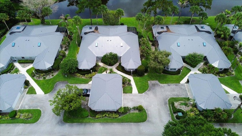 Great opportunity to own a one-story, true 3-bedroom villa in - photo 49
