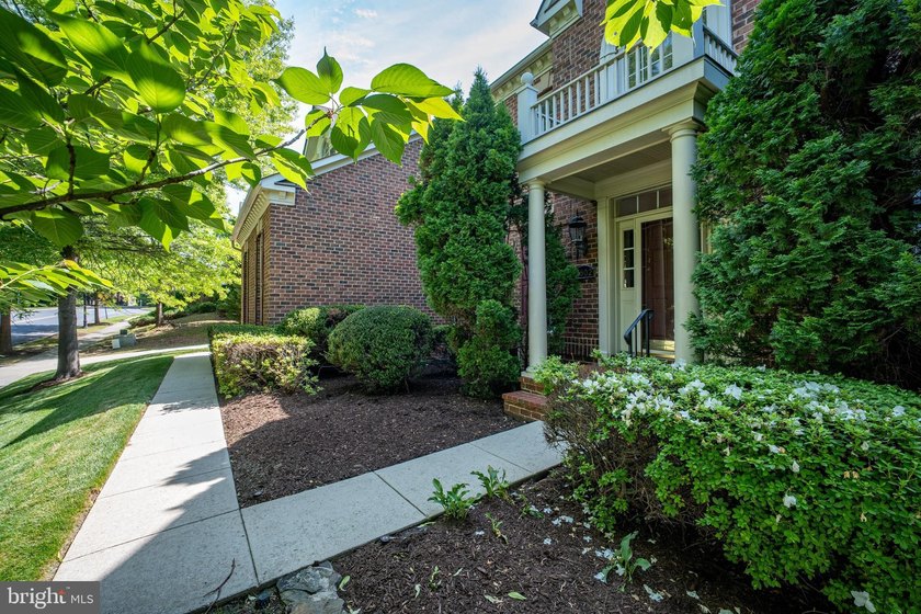 Welcome to this exceptional luxury residence in the highly - photo 4