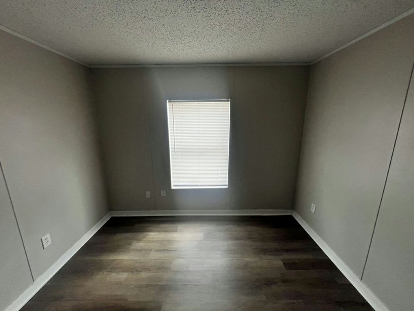 Right now, you could own a 2005 model 3 bed/2 bath, 1056 sq. ft - photo 20
