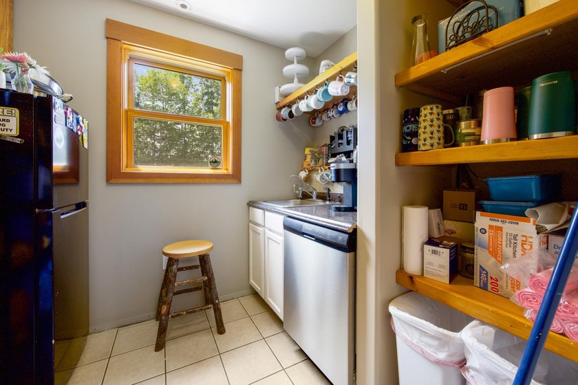 Welcome to 1 Dakin Lane, where modern comfort meets Maine living - photo 27