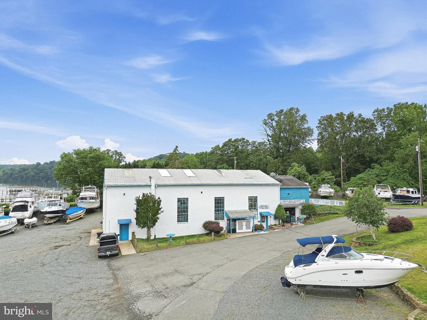 A rare opportunity to acquire one of Northern Virginia's premier - photo 31
