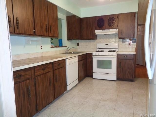 Well-maintained 3-bedroom, 2-bath expanded ranch featuring - photo 5