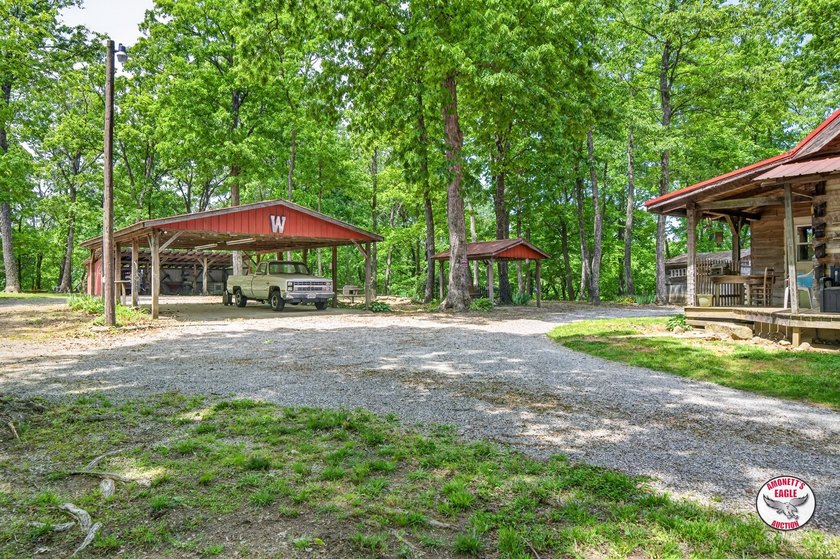ONLINE ONLY ABSOLUTE AUCTION 7977 White Oak Flatt Rd. - Sparta - photo 8