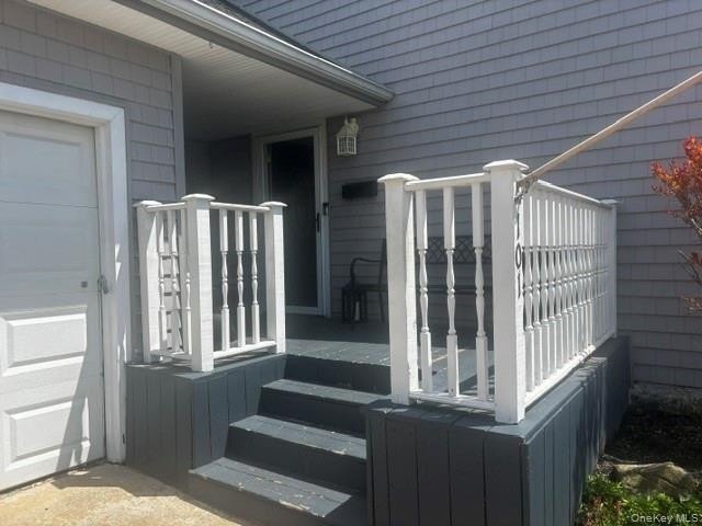 Beautiful 3 bedroom Split, Family room 2 Bathrooms Pool w/ Deck - photo 6