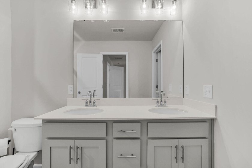 Live the Lowcountry lifestyle in this like-new 2024 townhome in - photo 24