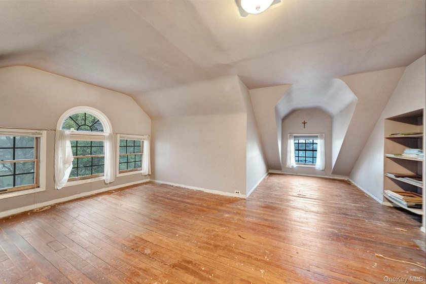 Enter into timeless charm with this beautiful 2,800 sq ft - photo 18