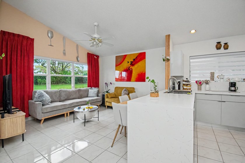 Beautiful updated corner unit 2 br 2 bath.+55 community - photo 18