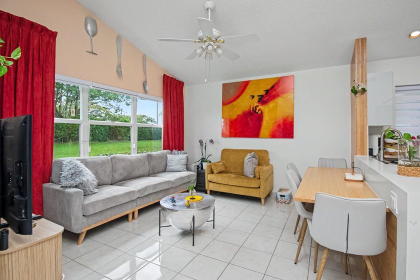Beautiful updated corner unit 2 br 2 bath.+55 community - photo 19