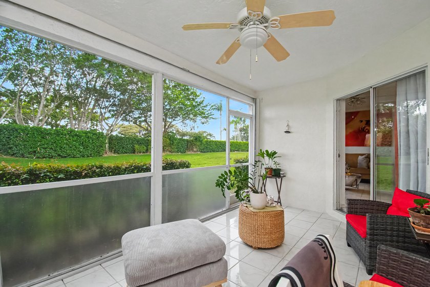 Beautiful updated corner unit 2 br 2 bath.+55 community - photo 33