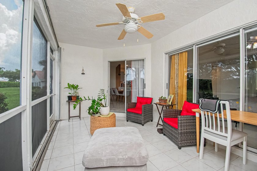 Beautiful updated corner unit 2 br 2 bath.+55 community - photo 35