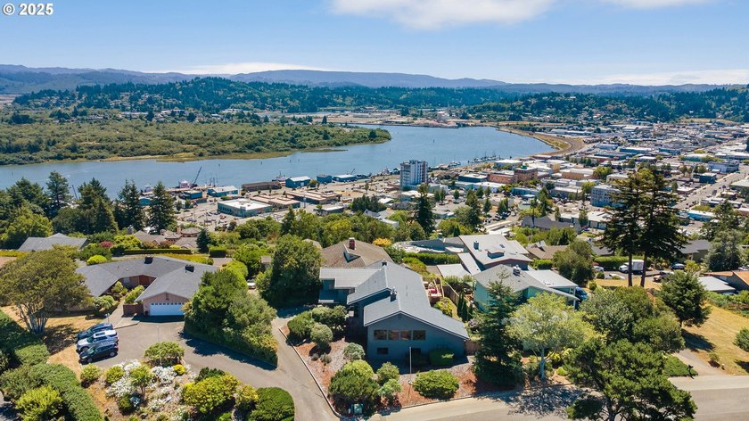 Custom Updated Home on Telegraph Hill with Bay Views.This - photo 2