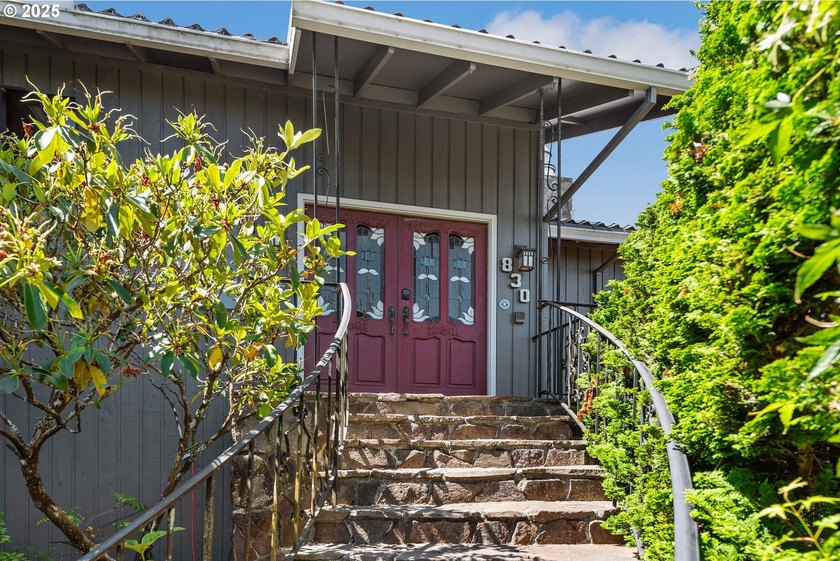 Custom Updated Home on Telegraph Hill with Bay Views.This - photo 5