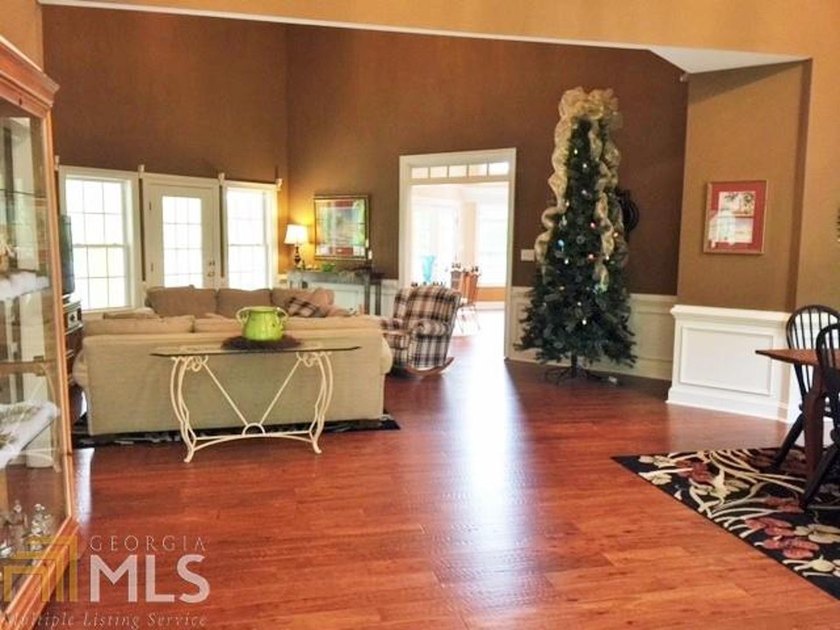 A combination of luxury, comfort, grandeur, privacy and intimacy - photo 3