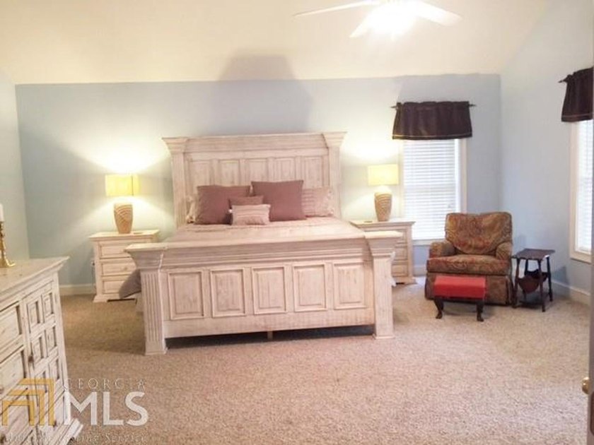 A combination of luxury, comfort, grandeur, privacy and intimacy - photo 6