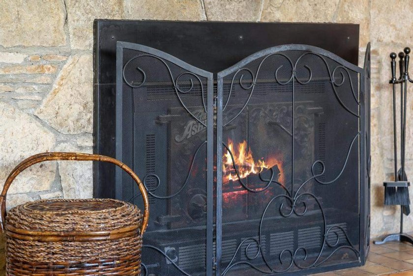 Welcome to this spacious 3 bedroom home in Charlevoix set on 4.2 - photo 42